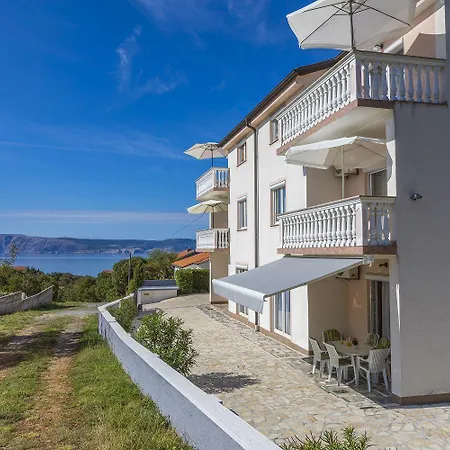 Apartment Idyllisches Nur 470 Meter Zum Mit Meerblick, Babybett - Hunde Willkommen Povile